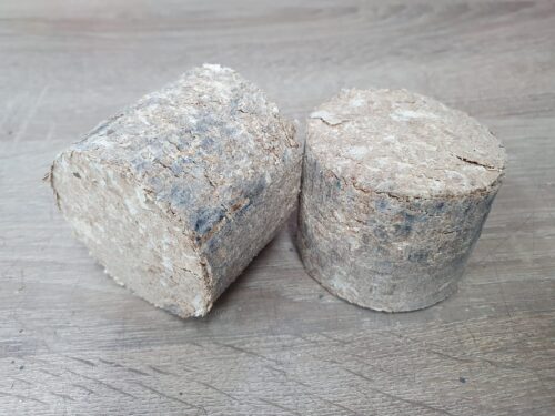 Briquettes from sawdust